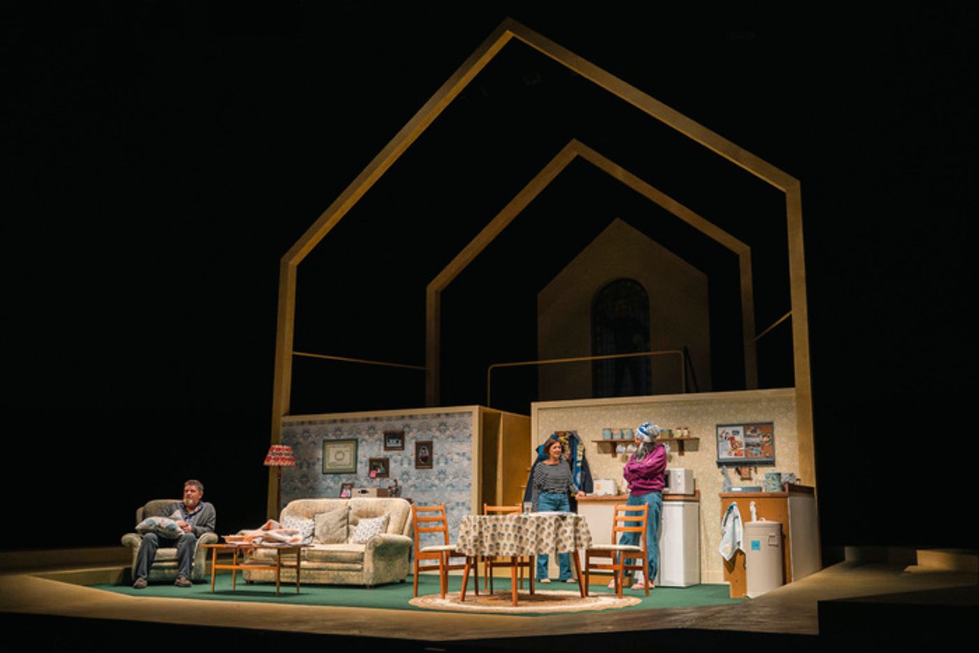 Photos: Shobna Gulati and Reece Dinsdale Star in THROUGH IT ALL TOGETHER World Premiere at Leeds Playhouse  Image