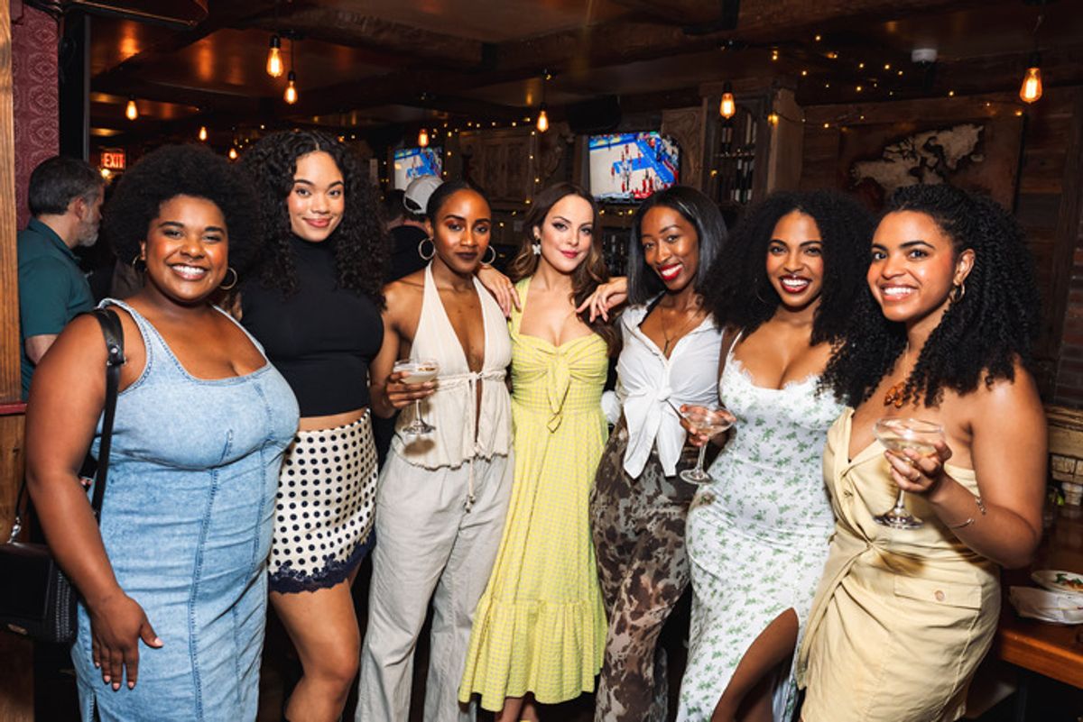 Elizabeth Gillies and LSOH Urchins at 