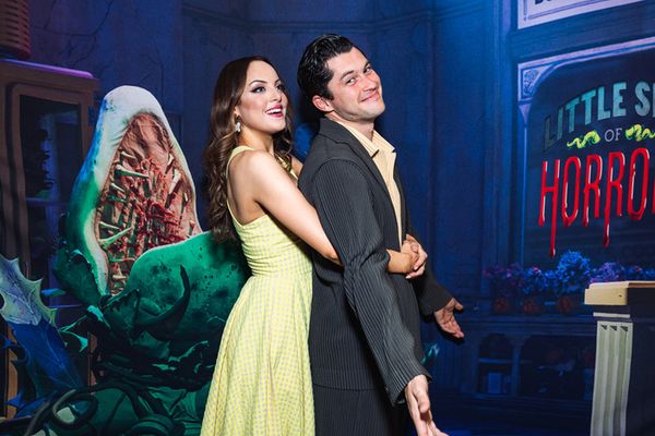 Elizabeth Gillies and Graham Phillips Photo