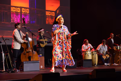 Natalie Venetia Belcon and cast of Buena Vista Social Club Photo