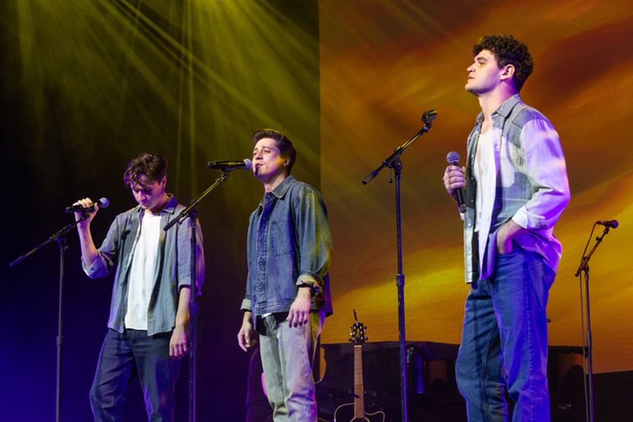 Photos: Darren Criss, Natalie Venetia Belcon & More Perform at 'NYC Center Stage' at IPW  Image