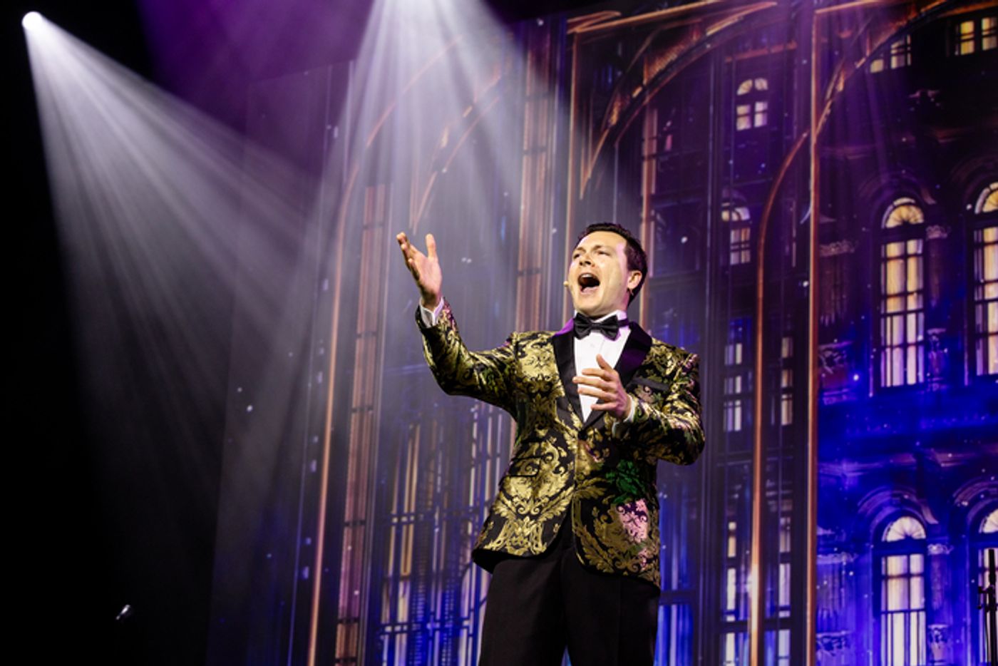 Photos: Darren Criss, Natalie Venetia Belcon & More Perform at 'NYC Center Stage' at IPW  Image