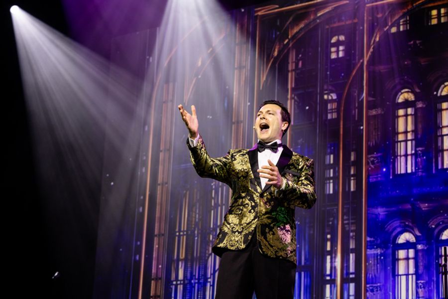 Photos: Darren Criss, Natalie Venetia Belcon & More Perform at 'NYC Center Stage' at IPW  Image