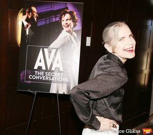 Elizabeth McGovern Photo