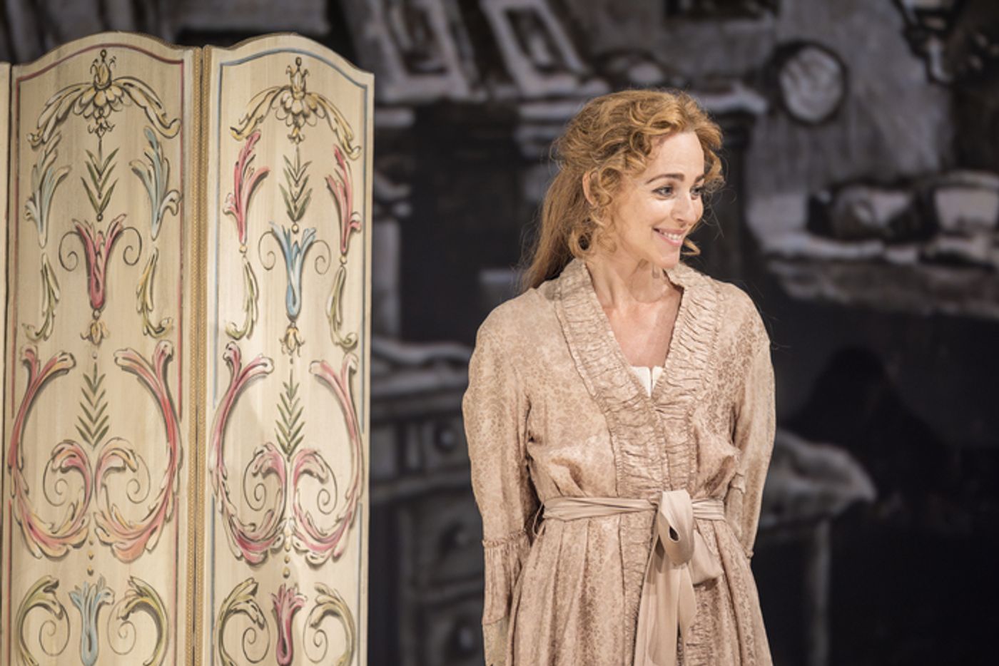 Photos: Ralph Fiennes and Miranda Raison in GRACE PERVADES  Image