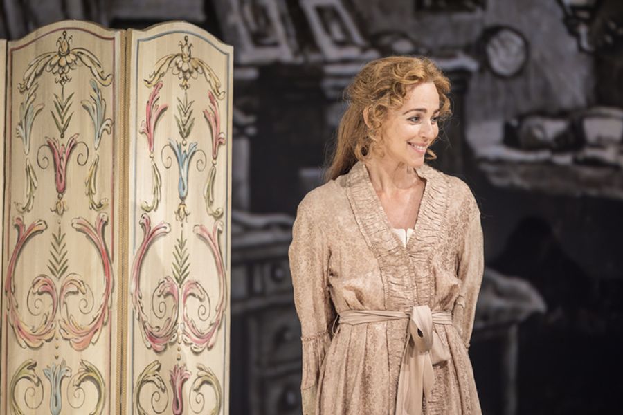 Photos: Ralph Fiennes and Miranda Raison in GRACE PERVADES Image