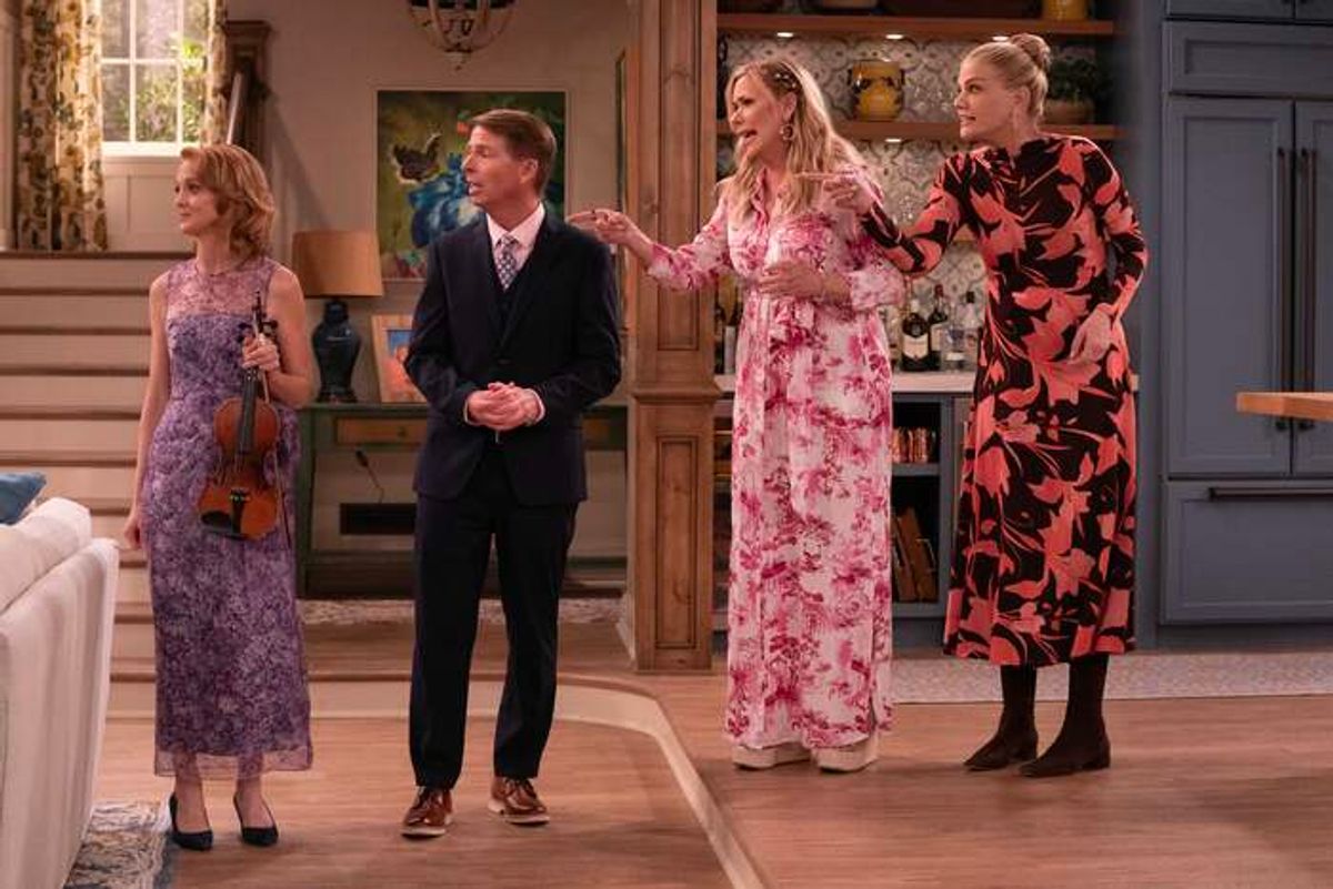 Jayma Mays, Leanne Morgan and Kristen Johnston Photo (2025-07-01 12:10:29)