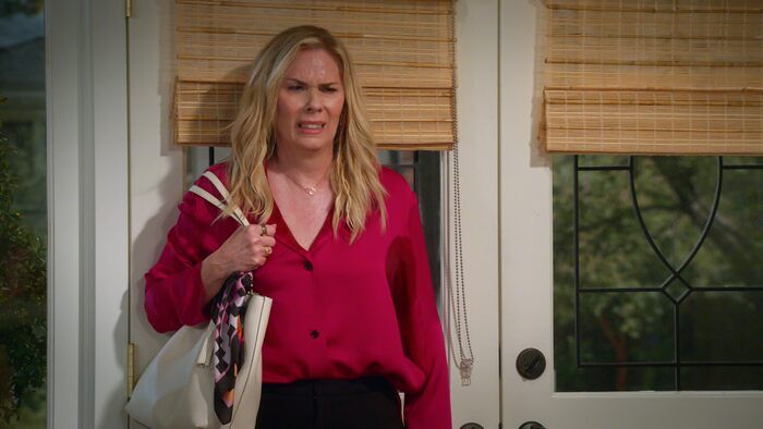 Video/Photos: Leanne Morgan, Ryan Stiles, & More in First-Look at LEANNE  Image