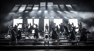 Rachel Zegler and cast Photo