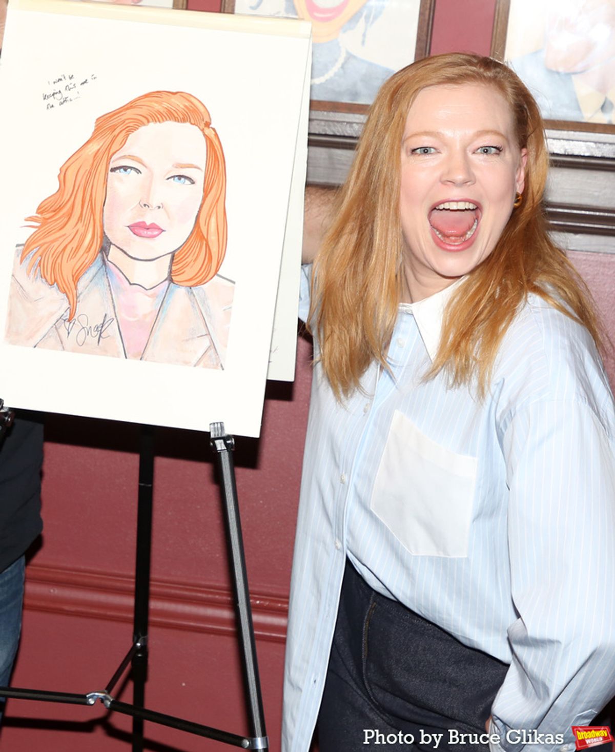 Sarah Snook at Photos: Tony Winner Sarah Snook Receives Portrait at Sardi's