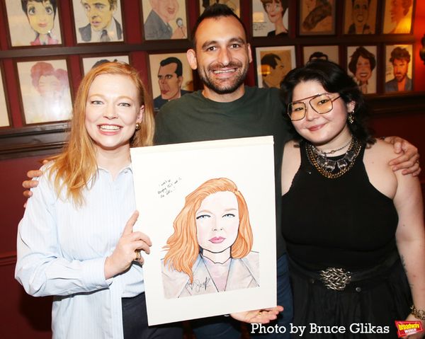 Sarah Snook, Company Manager Justin Gleiberman and Assistant Company Manager Abri Ber Photo