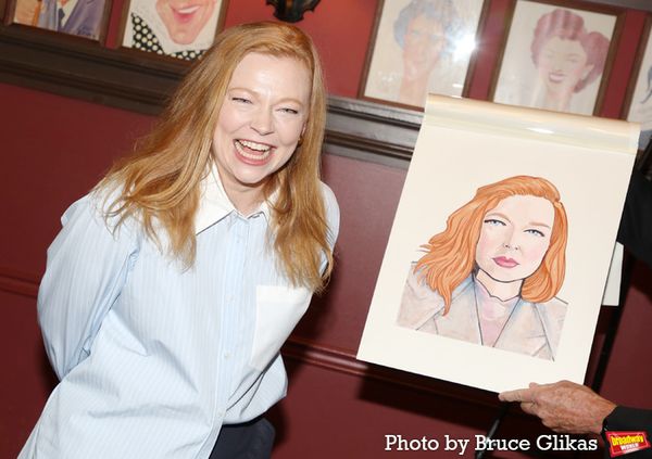 Sarah Snook Photo