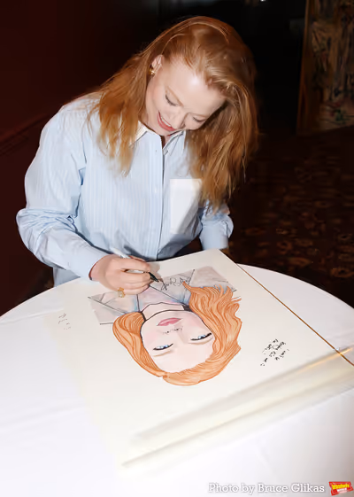 Sarah Snook Photo