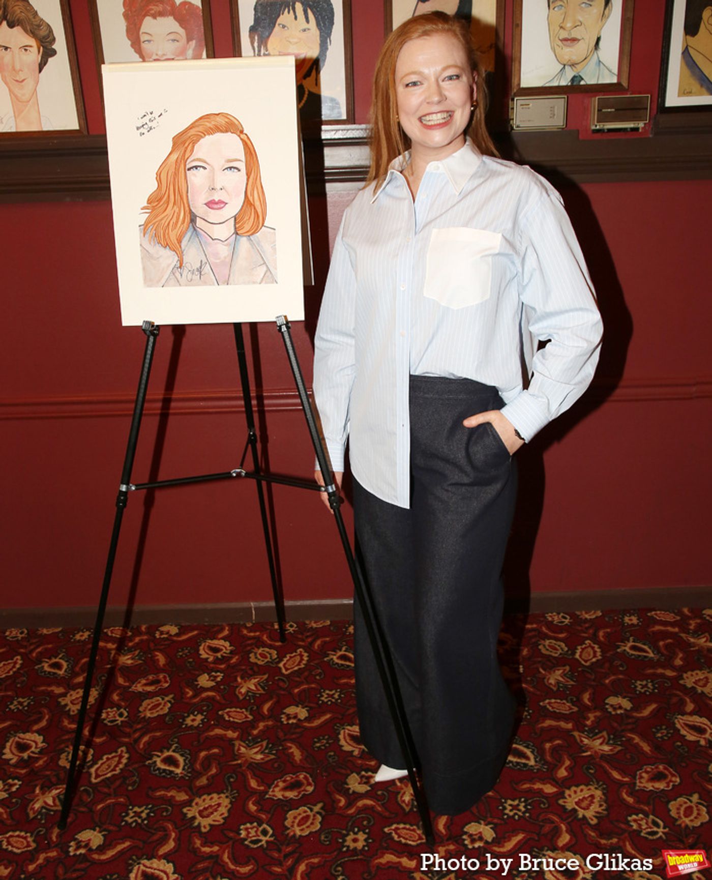 Photos: Tony Winner Sarah Snook Receives Portrait at Sardi's  Image