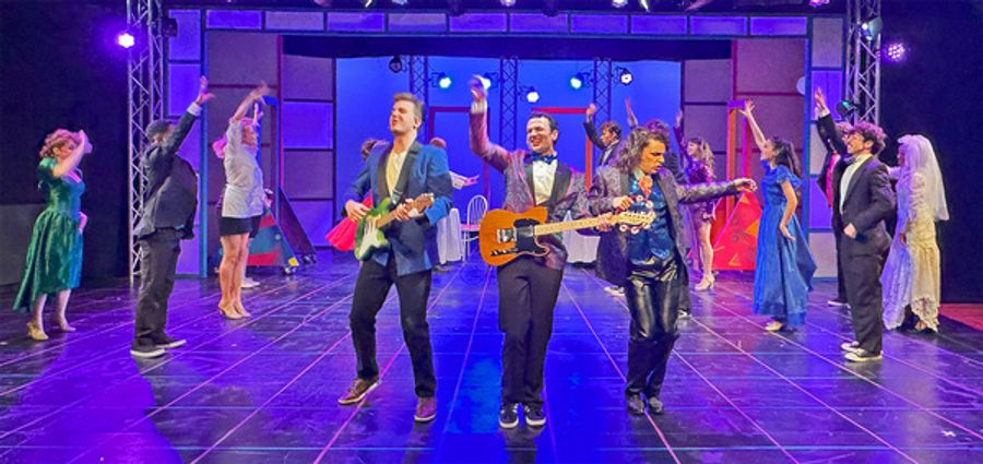 Photos: THE WEDDING SINGER at Cortland Repertory Theatre  Image