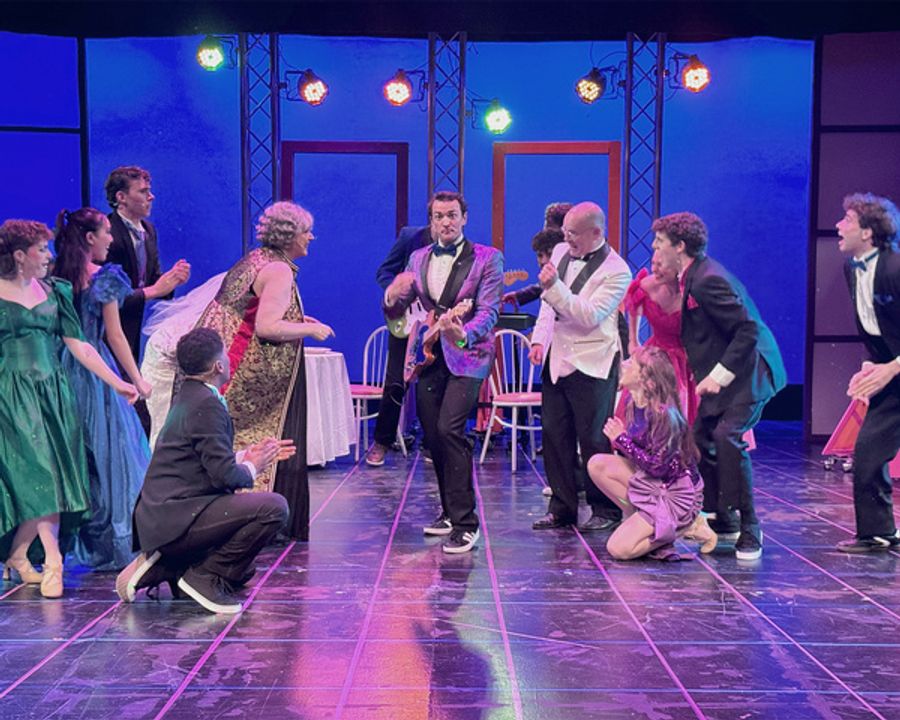 Photos: THE WEDDING SINGER at Cortland Repertory Theatre  Image