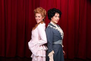 Lauren Weinberg. Katy Tang Photo