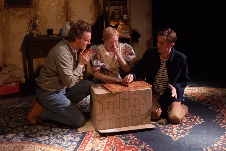 Review: IVORIES, Old Red Lion Theatre Image
