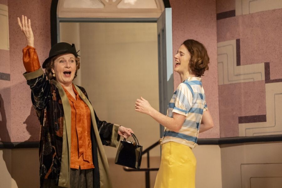 Review: THE CONSTANT WIFE, Starring Rose Leslie Image