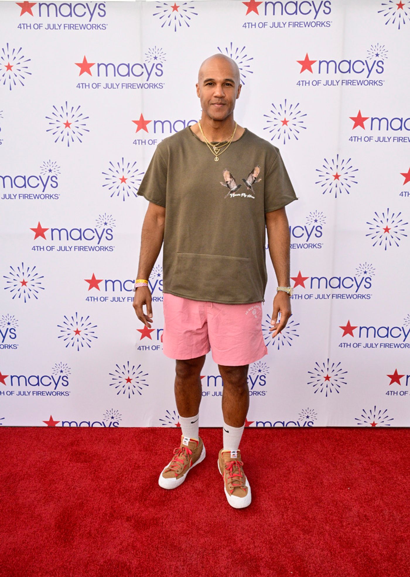 Photos/Videos: Nicole Scherzinger, Jonas Brothers, & More at MACY’S 4TH OF JULY FIREWORKS  Image