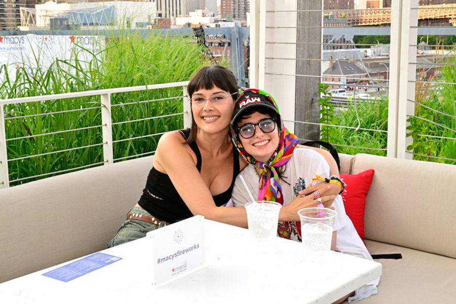 Photos/Videos: Nicole Scherzinger, Jonas Brothers, & More at MACY’S 4TH OF JULY FIREWORKS Image