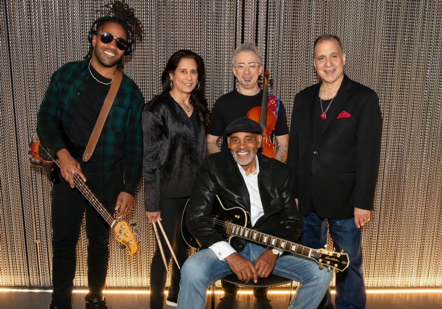 Interview: Allan Harris Talks His Timeless New Album, THE POETRY OF JAZZ Image