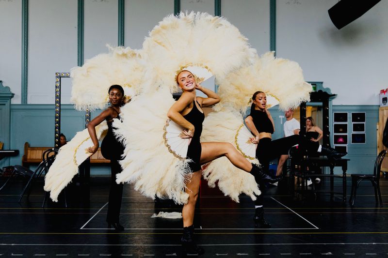 Photos: BURLESQUE THE MUSICAL Company in Rehearsals — photo 5 of 11