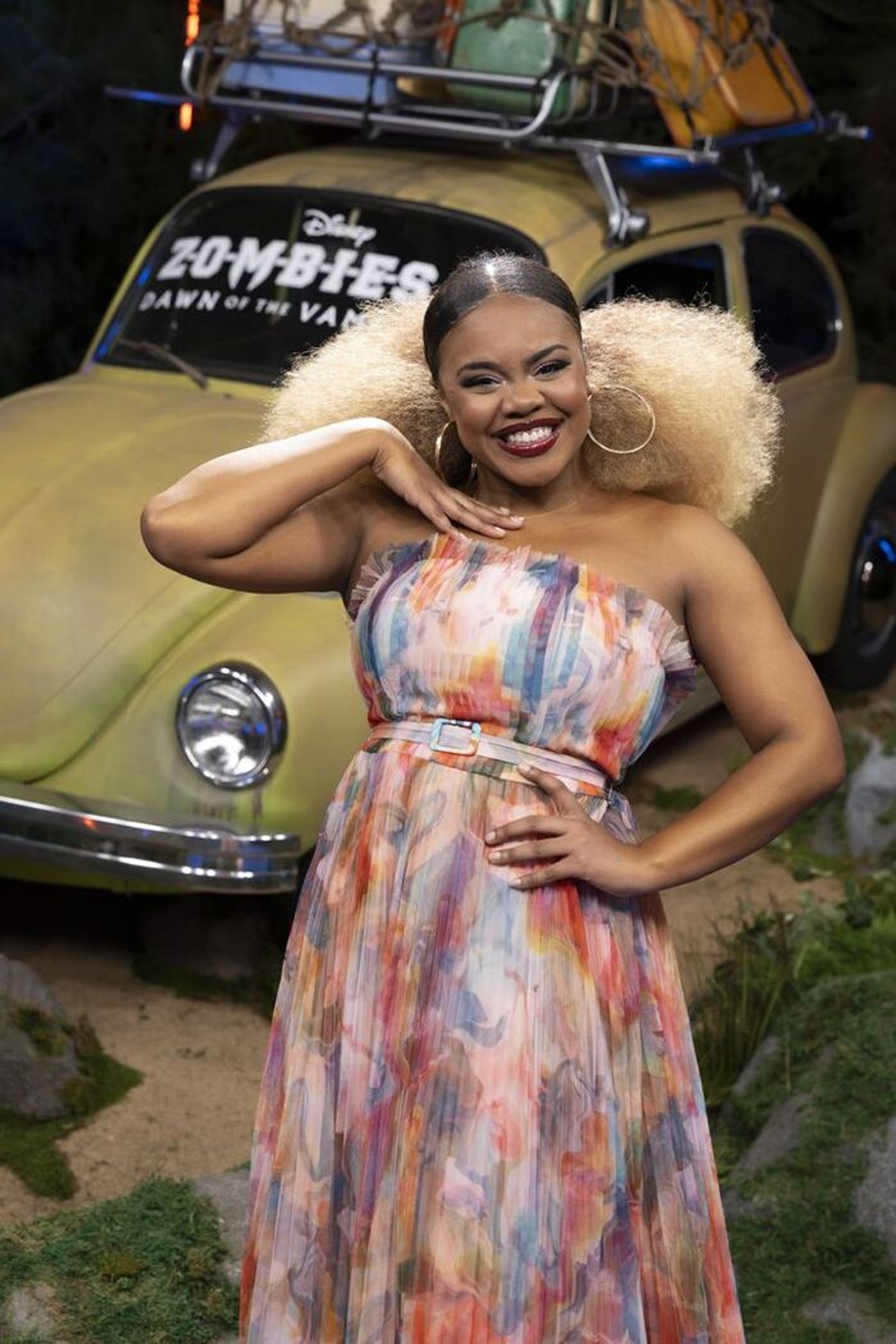 Photos: Milo Manheim, Meg Donnelly, & More Attend ZOMBIES 4 Premiere  Image