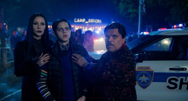 Catherine Zeta-Jones, Isaac Ordonez, Luis Guzmán Photo