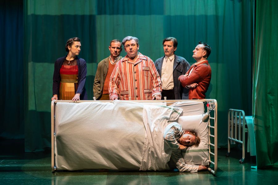 Photos: Michael Sheen and More in NYE at the National Theatre Image