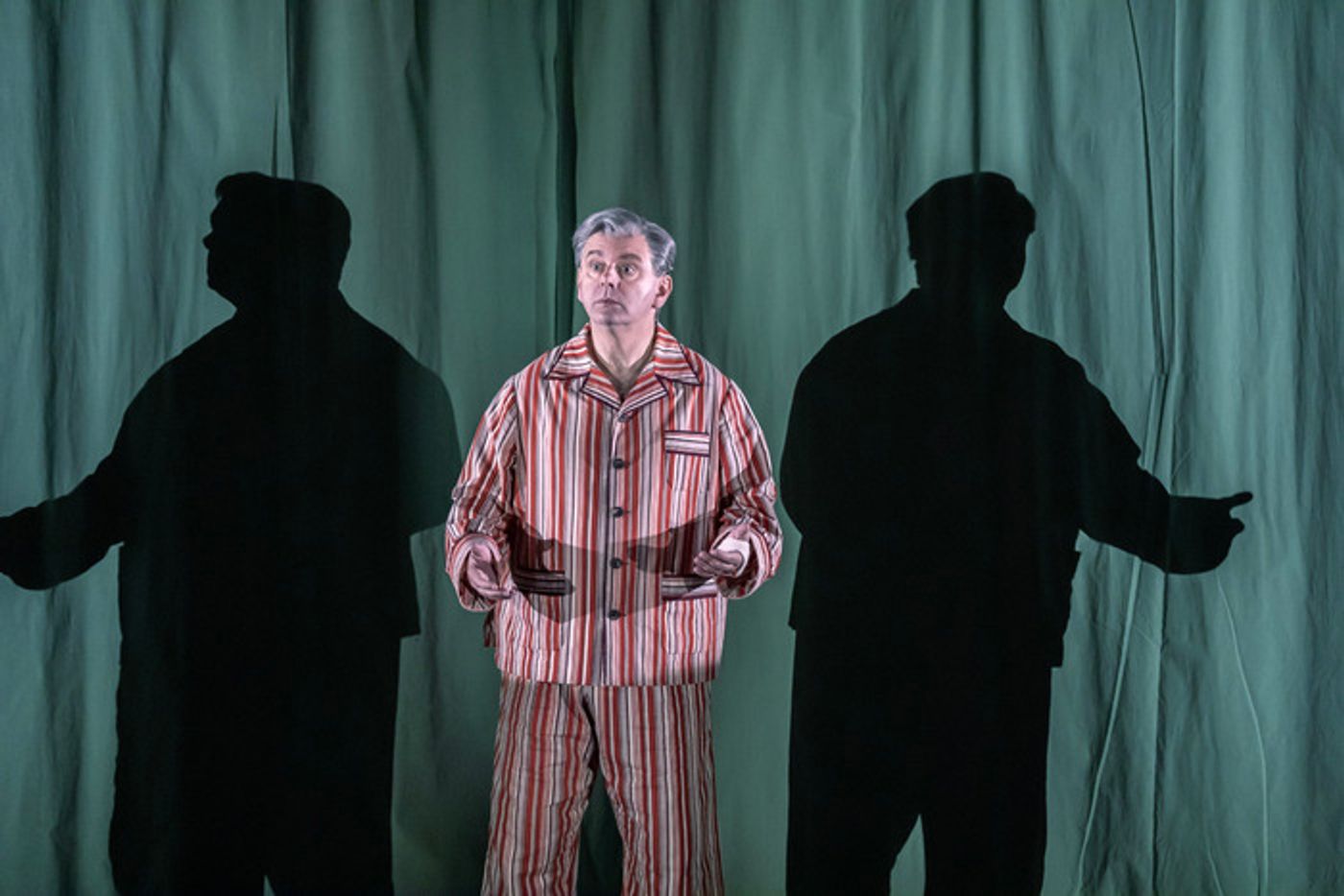 Photos: Michael Sheen and More in NYE at the National Theatre  Image