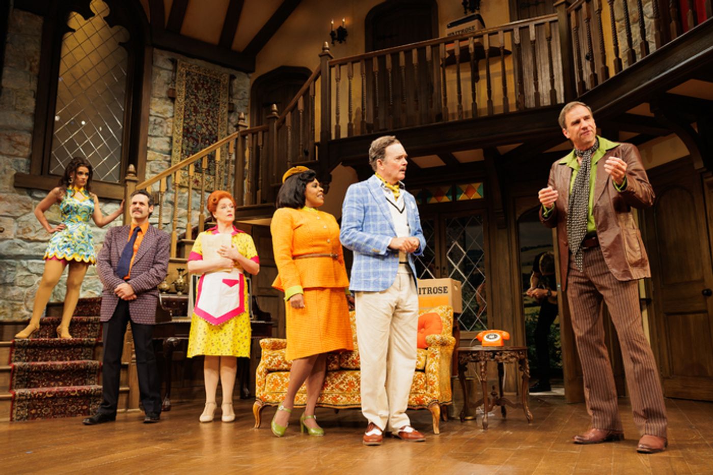 Exclusive: First Look at Jefferson Mays & More in NOISES OFF at The Old Globe  Image