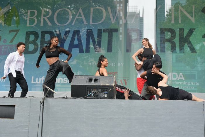 Photos: & JULIET, BOOP! & More Kick off Broadway in Bryant Park 2025  Image