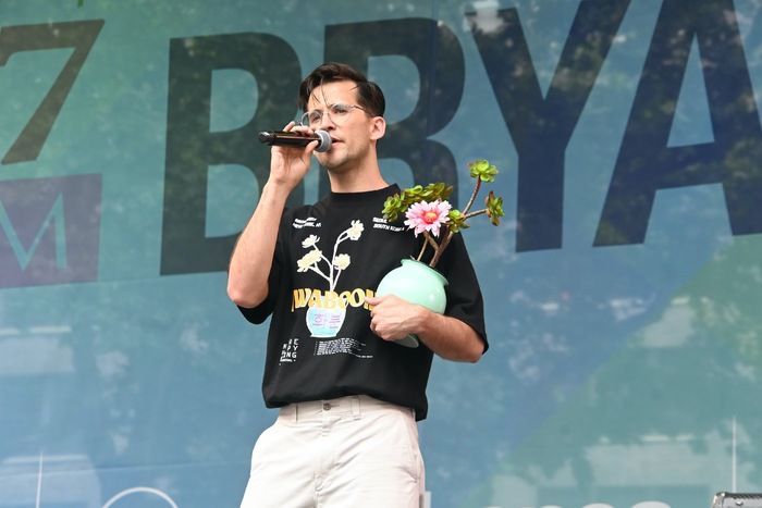 Photos: & JULIET, BOOP! & More Kick off Broadway in Bryant Park 2025  Image