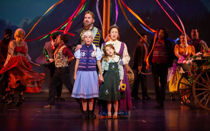 Exclusive: First Look at FROZEN at 5-Star Theatricals  Image