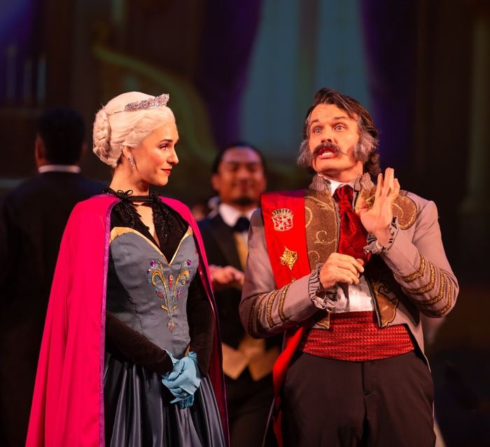 Exclusive: First Look at FROZEN at 5-Star Theatricals  Image