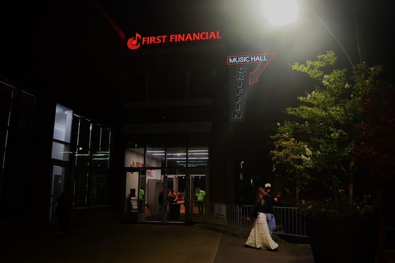 Review: JOSH MALOY at First Financial Music Hall  Image