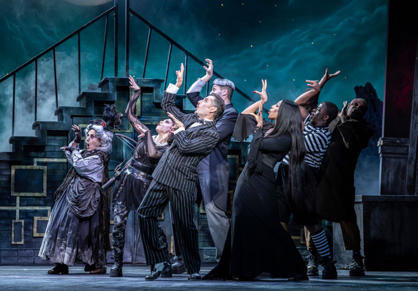 Photos: THE ADDAMS FAMILY is Now On UK Tour  Image