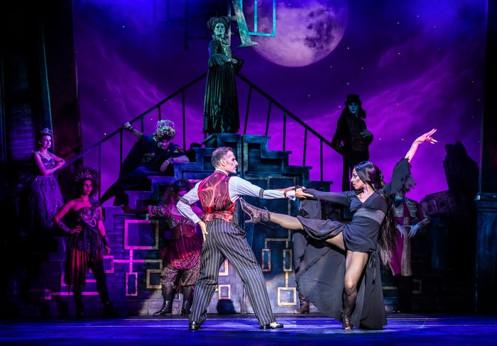 Photos: THE ADDAMS FAMILY is Now On UK Tour — photo 16 of 21