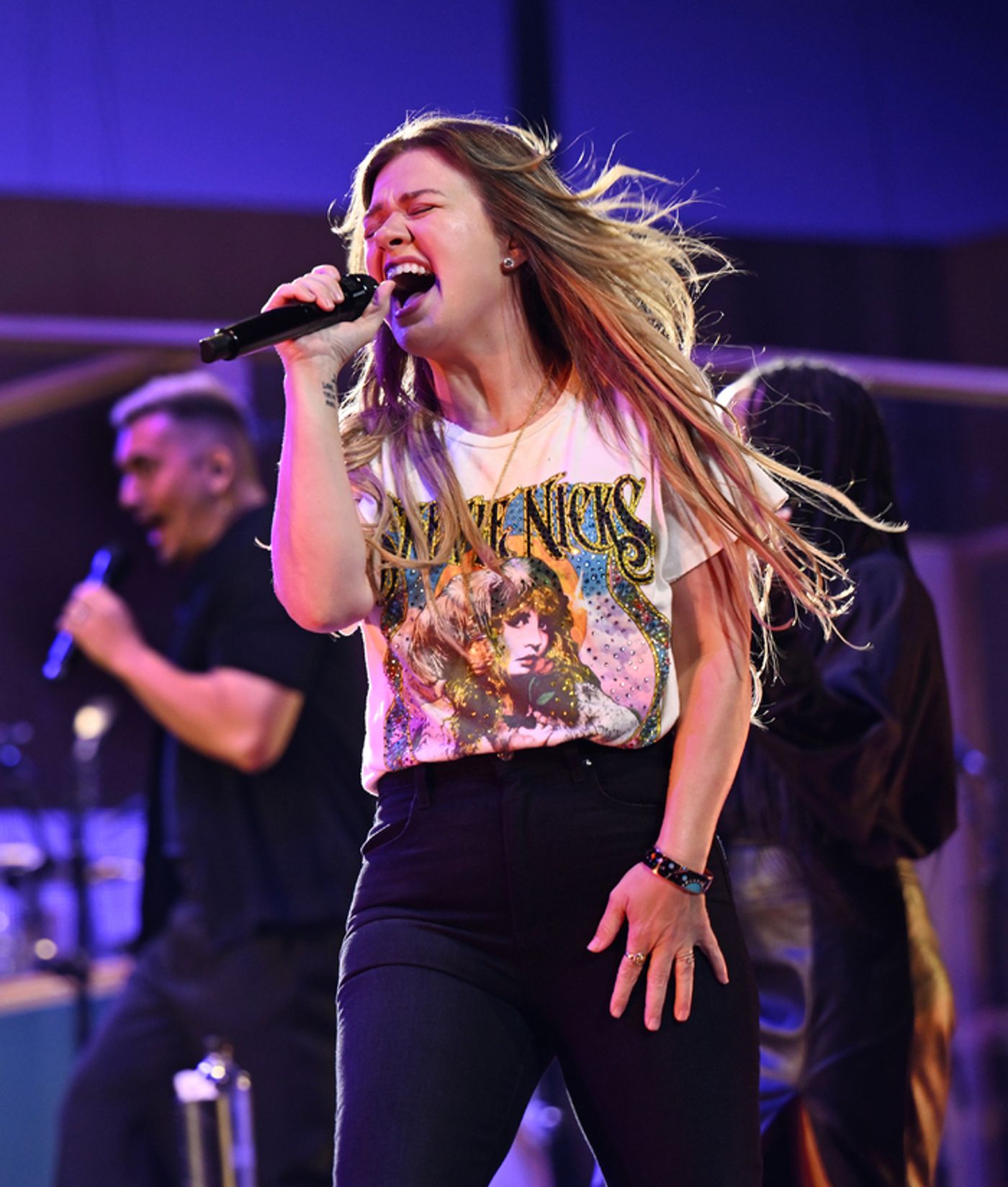 Photos: Kelly Clarkson Kicks Off 'Studio Sessions' Las Vegas Residency  Image