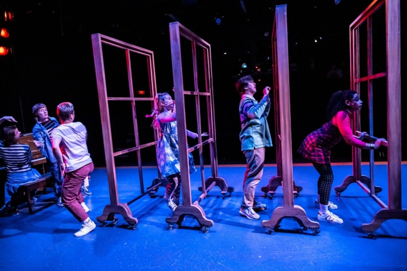 The Soulpepper Theatre cast of Alice in Wonderland. Photo by Dahlia Katz.