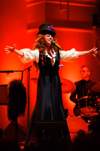 Melissa Errico Photo