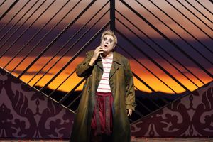 Michael Chioldi (Rigoletto), the Santa Fe Opera Chorus, photo by Curtis Brown for the Photo