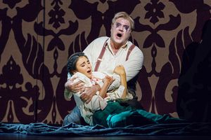 Elena Villal n (Gilda), Michael Chioldi (Rigoletto), photo by Curtis Brown for the Sa Photo