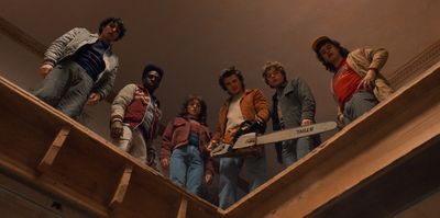 Finn Wolfhard, Caleb McLaughlin, Natalia Dyer, Joe Keery, Charlie Heaton, and Gaten M Photo