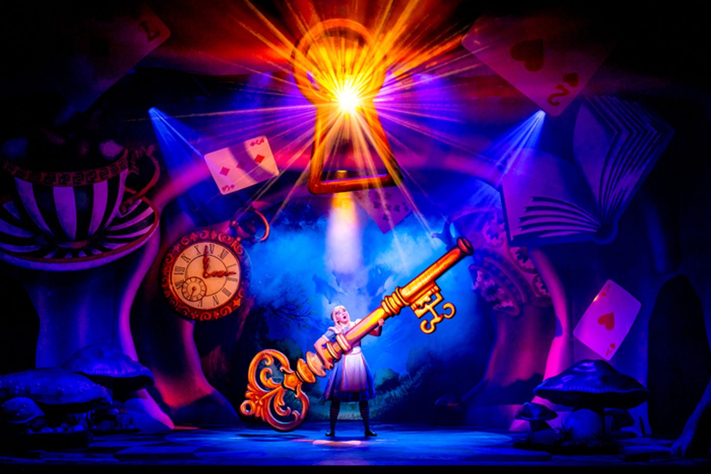 Photos: ALICE IN WONDERLAND at Marylebone Theatre  Image