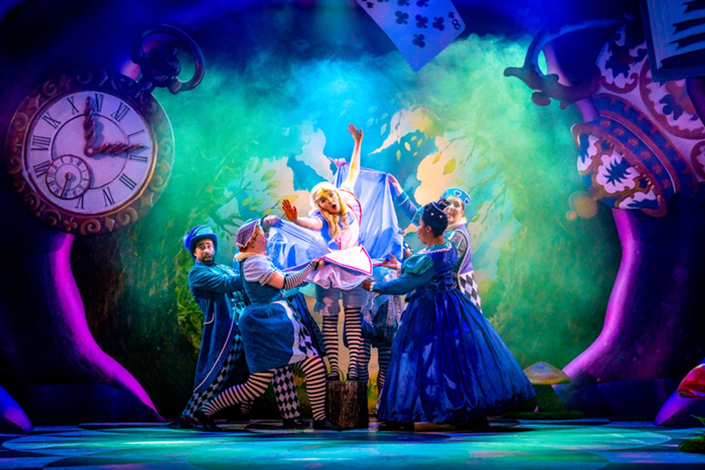 Photos: ALICE IN WONDERLAND at Marylebone Theatre  Image