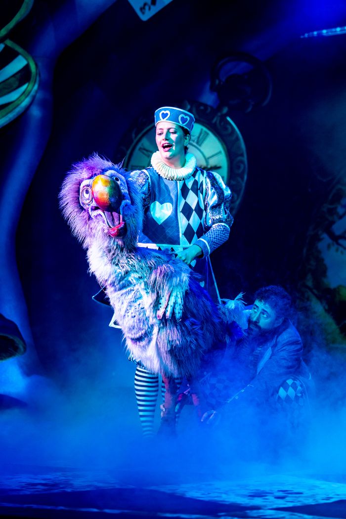 Photos: ALICE IN WONDERLAND at Marylebone Theatre — photo 6 of 11