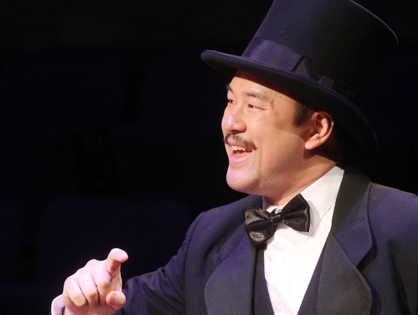 Photos: 39 STEPS at Main Street Theater  Image