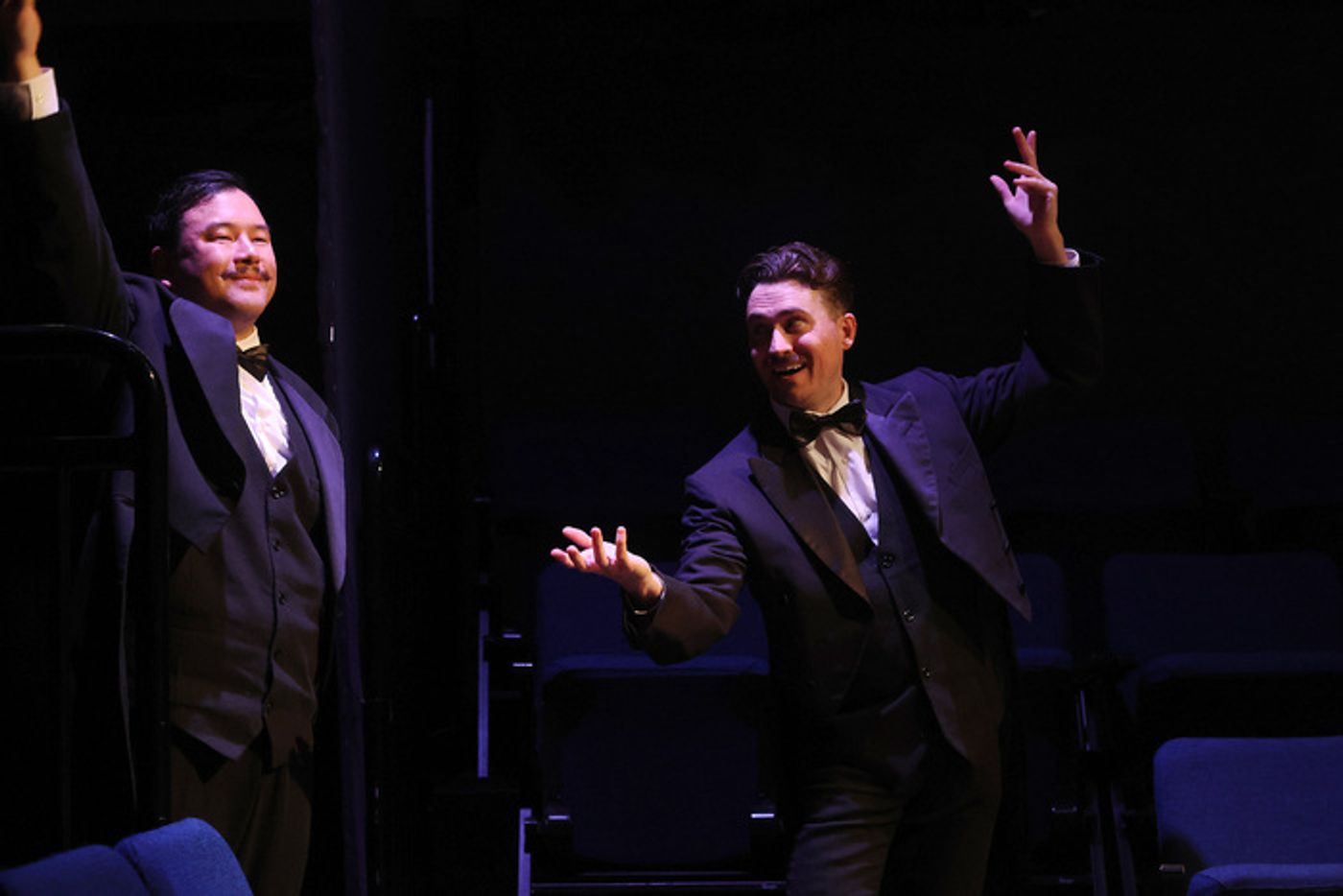 Photos: 39 STEPS at Main Street Theater  Image